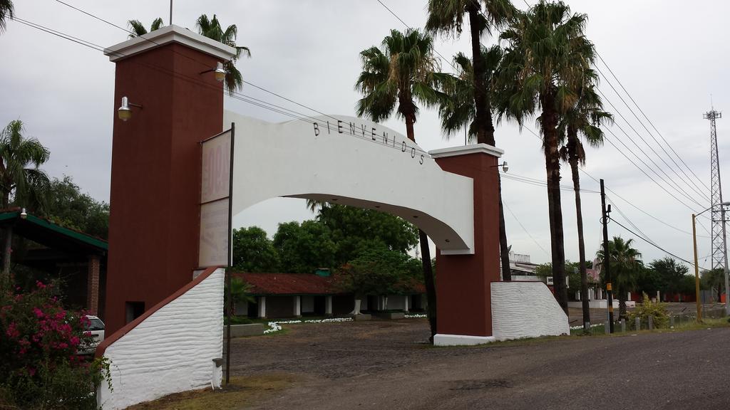נאבוחואה Hotel El Rancho מראה חיצוני תמונה