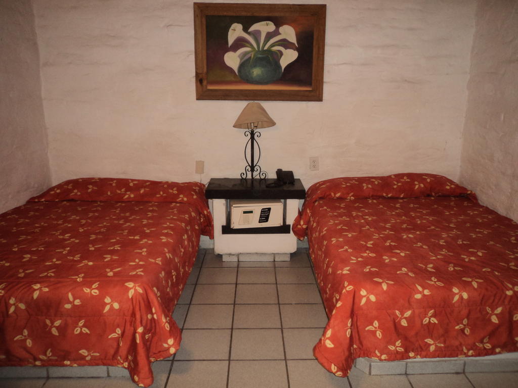 נאבוחואה Hotel El Rancho חדר תמונה