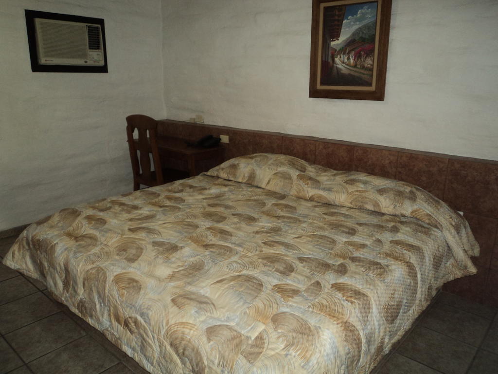 נאבוחואה Hotel El Rancho חדר תמונה