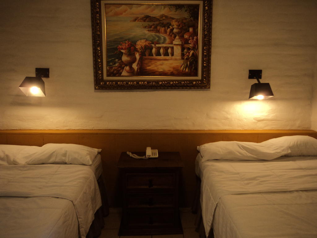 נאבוחואה Hotel El Rancho מראה חיצוני תמונה