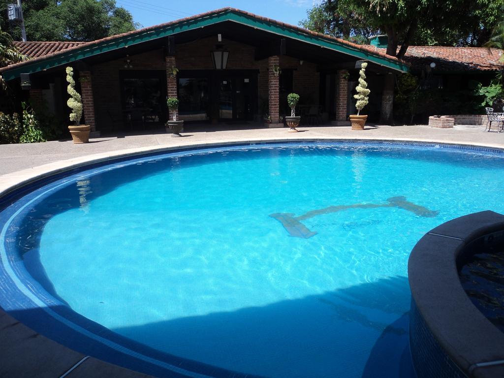 נאבוחואה Hotel El Rancho מראה חיצוני תמונה