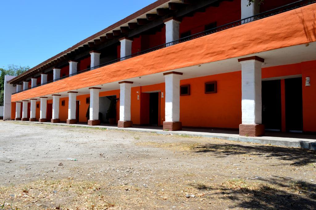 נאבוחואה Hotel El Rancho מראה חיצוני תמונה