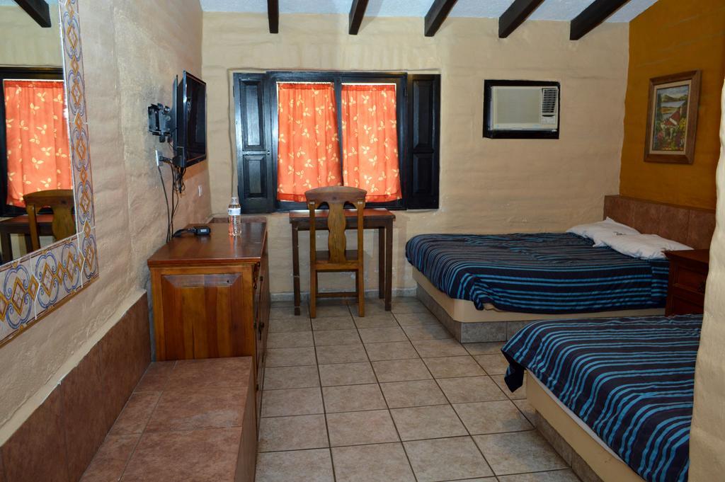 נאבוחואה Hotel El Rancho מראה חיצוני תמונה