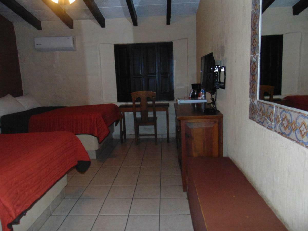 נאבוחואה Hotel El Rancho מראה חיצוני תמונה