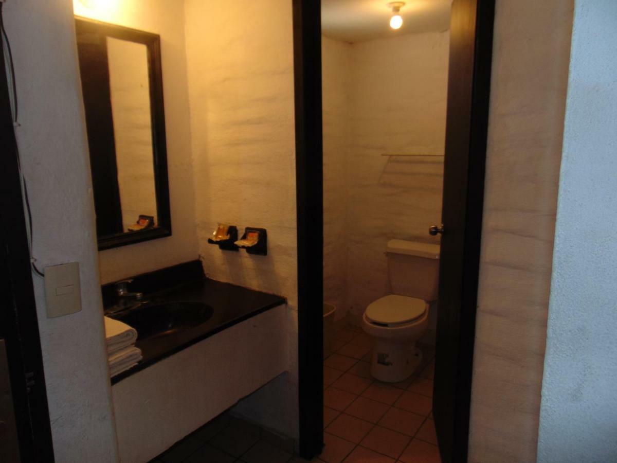 נאבוחואה Hotel El Rancho מראה חיצוני תמונה
