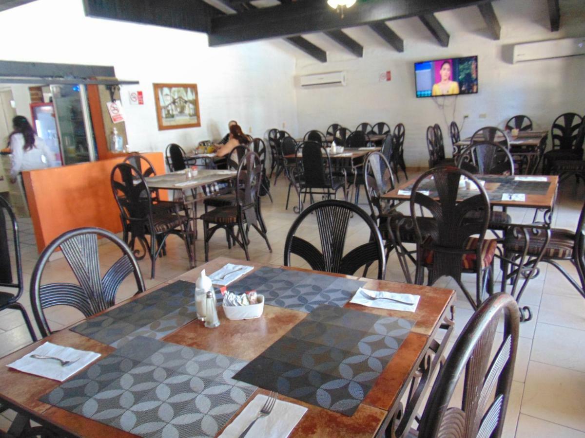 נאבוחואה Hotel El Rancho מראה חיצוני תמונה